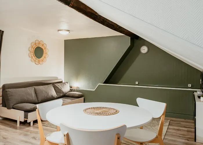 Apartment - Octave 29 *